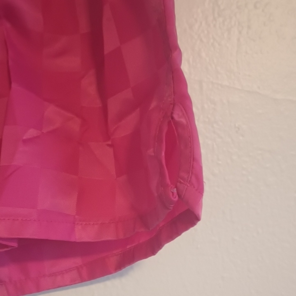 Umbro Girls Size Small Pink Checkered Athletic Shorts - Soccer Shorts - Picture 4 of 6